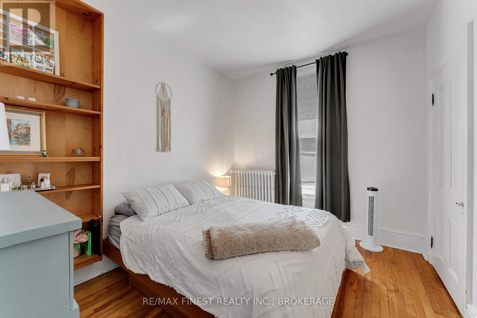 25 COLBORNE STREET - 26