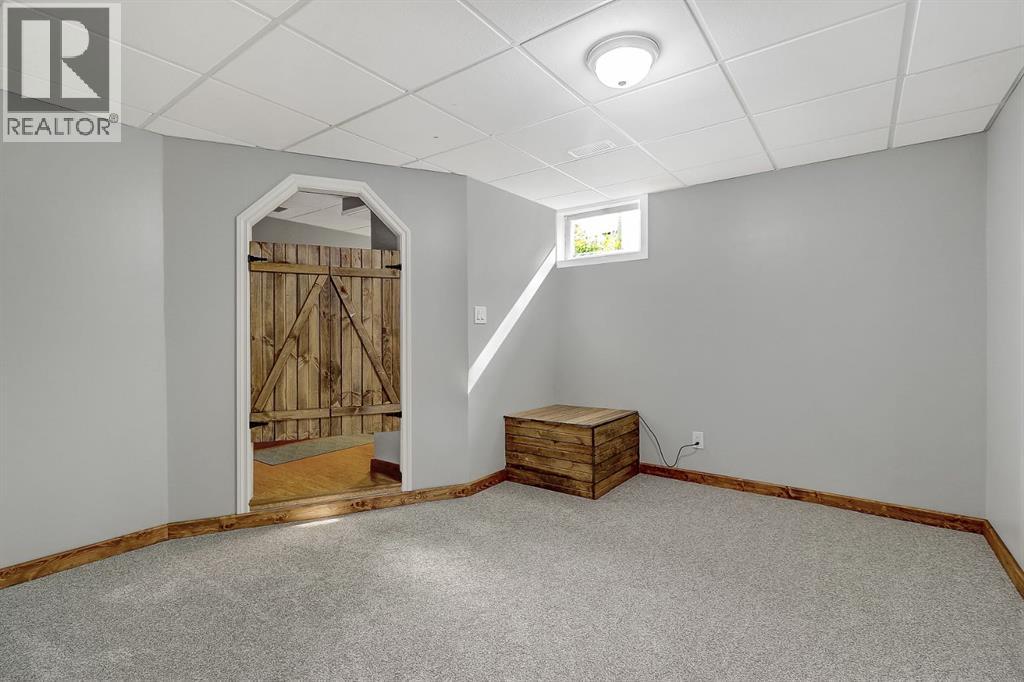 1108 6 Avenue — photo 23