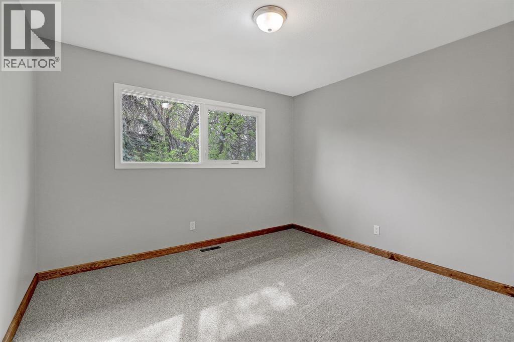 1108 6 Avenue — photo 19