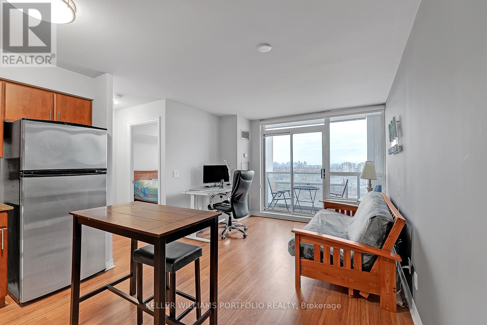 #1417 15 NORTH PARK ROAD - 7
