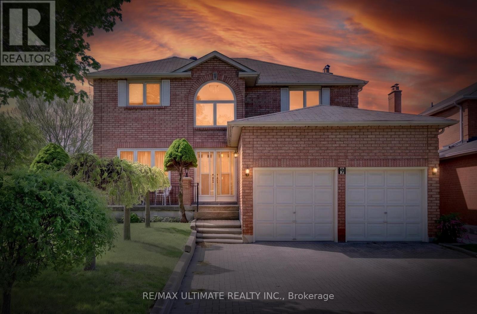 9 AVOCA DRIVE - 1