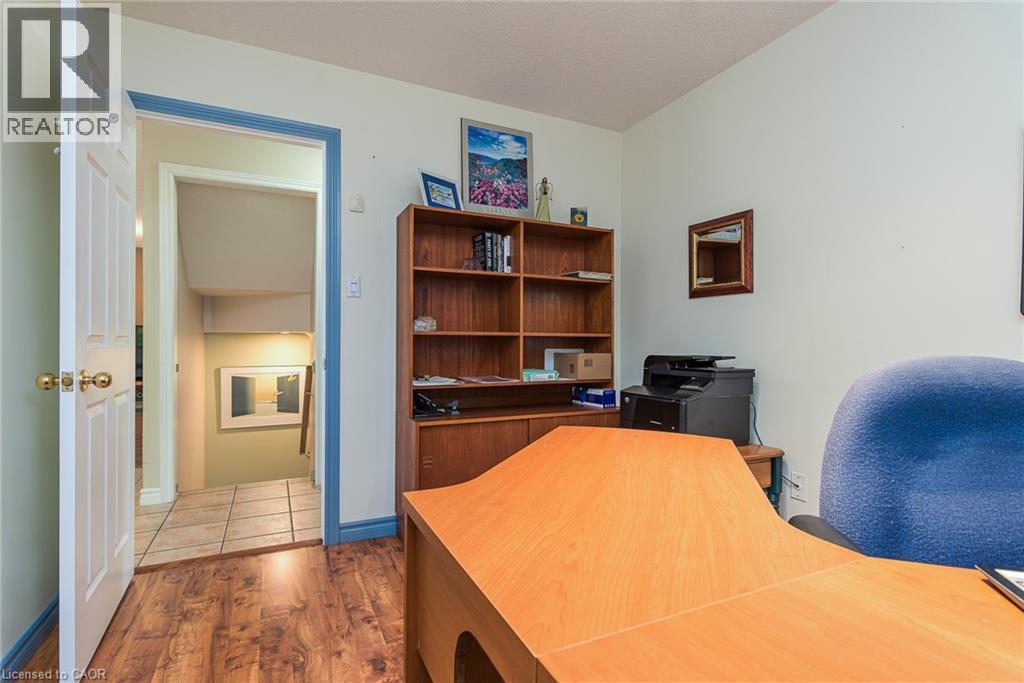 128 EBY Crescent - 23