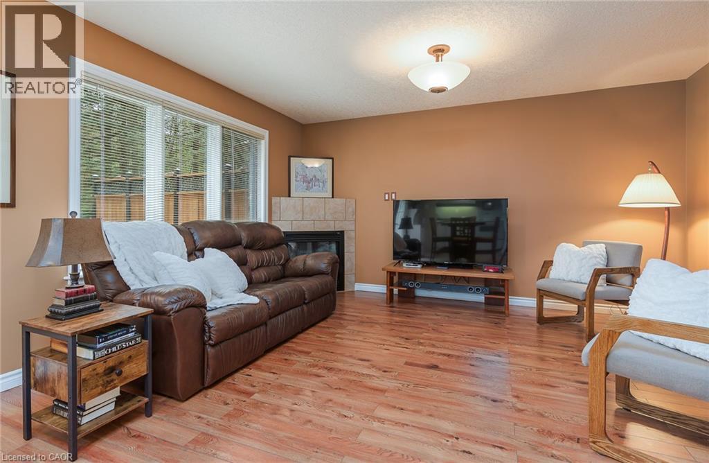 128 EBY Crescent - 13
