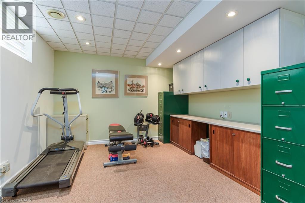 128 EBY Crescent - 40