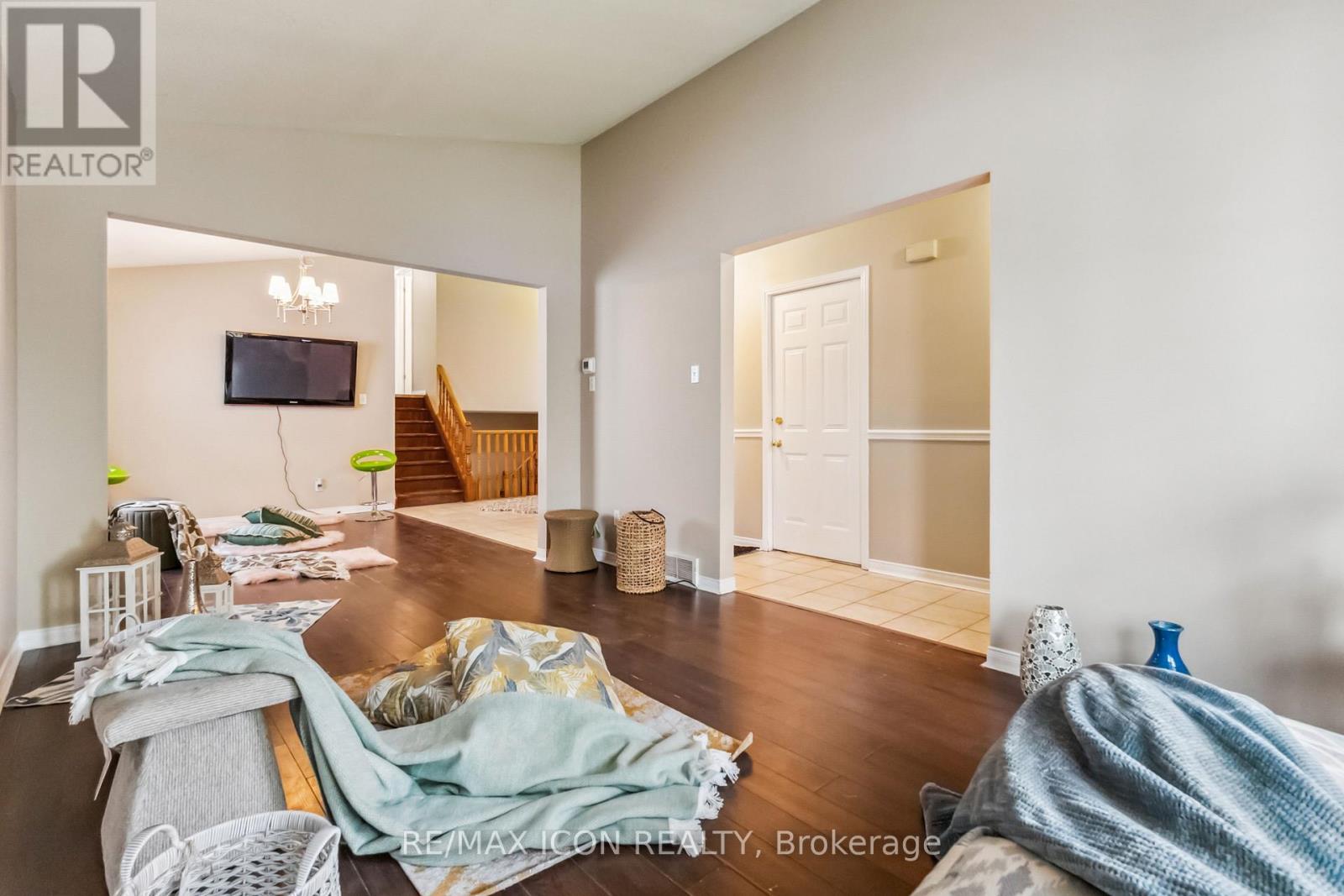 238 FLEMING DRIVE - 14