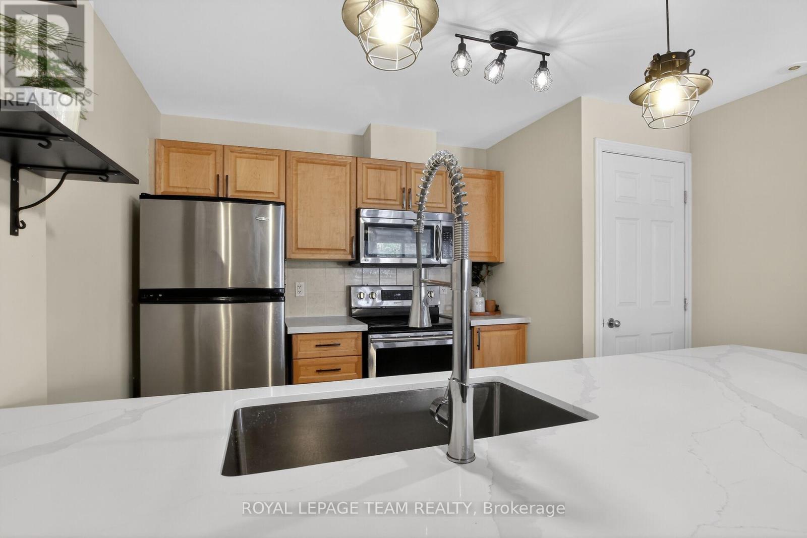 #D 165 CRESTWAY DRIVE - 11