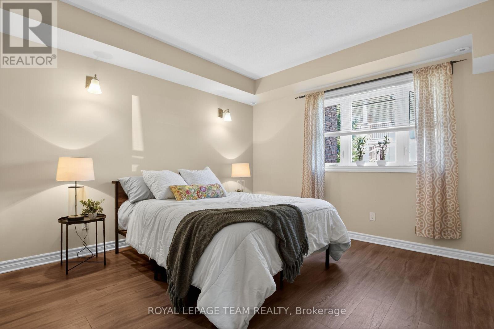 #D 165 CRESTWAY DRIVE - 18