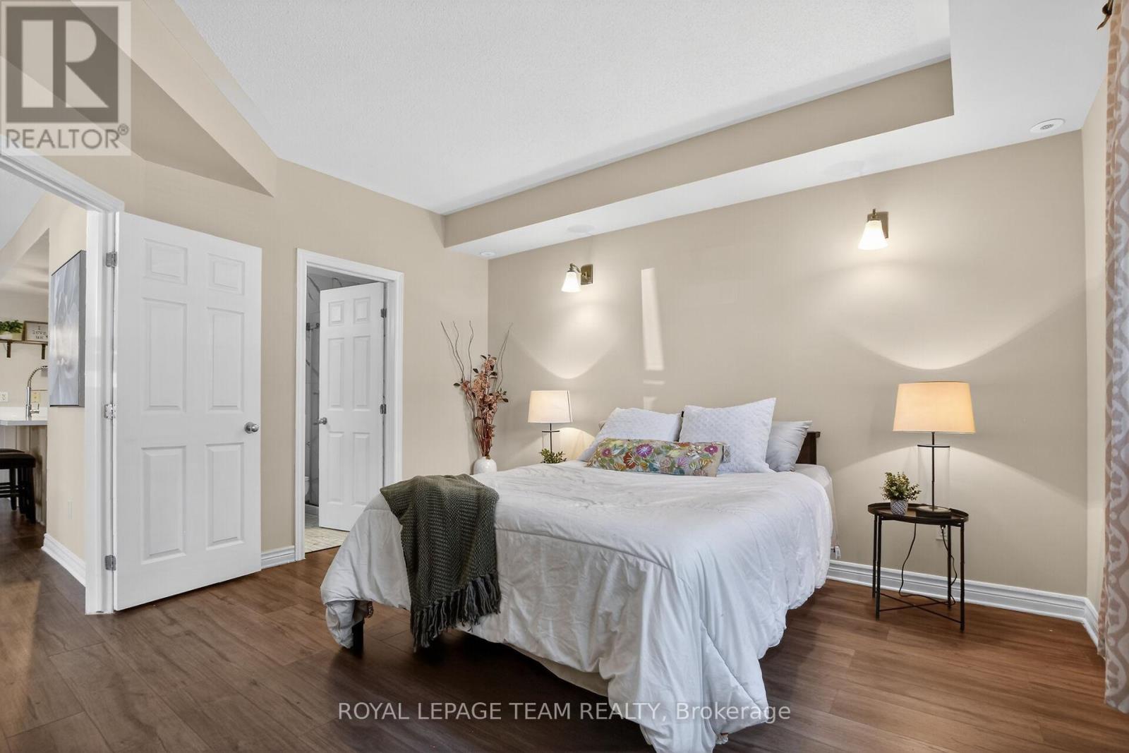 #D 165 CRESTWAY DRIVE - 19