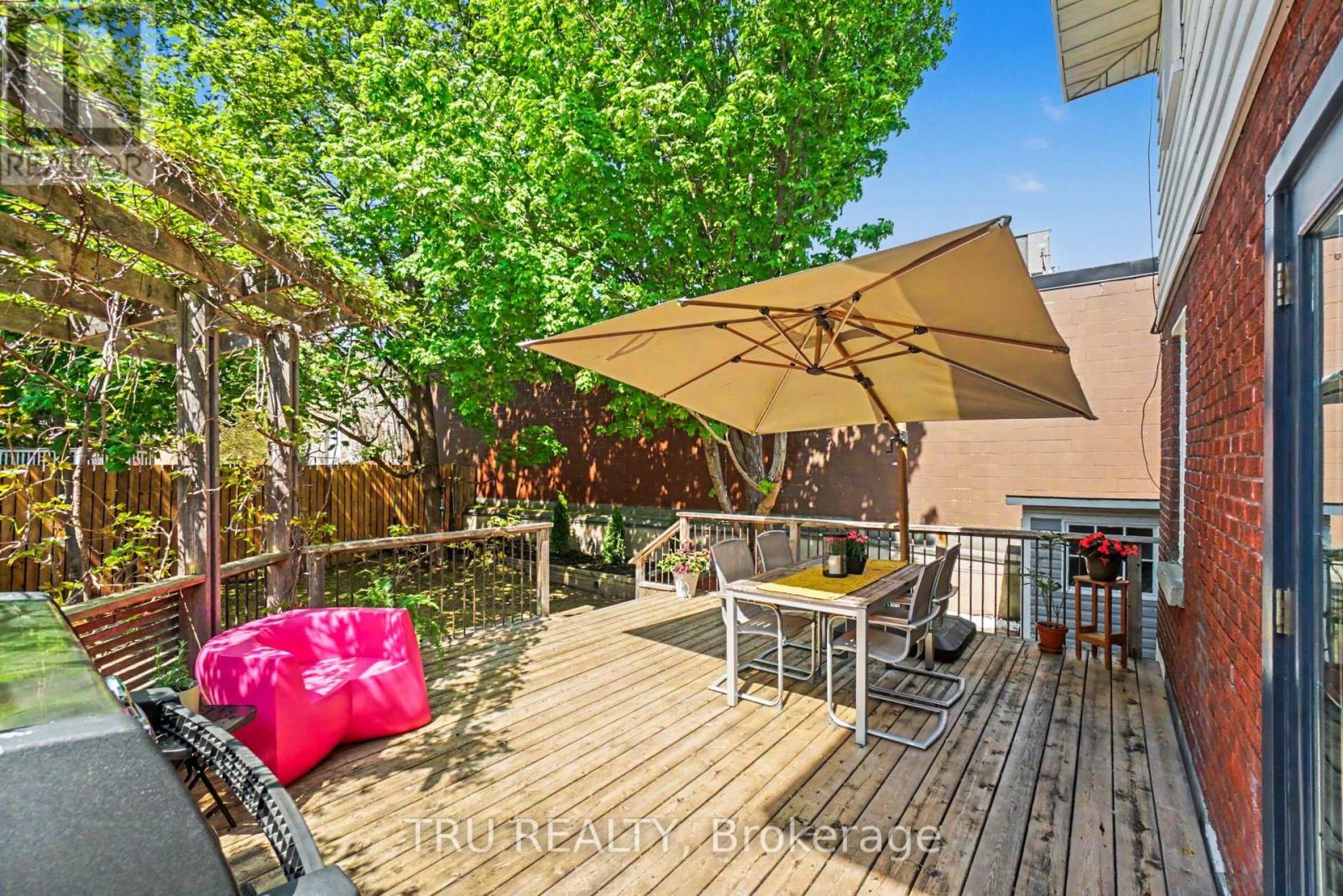 5 GROVE AVENUE - 29