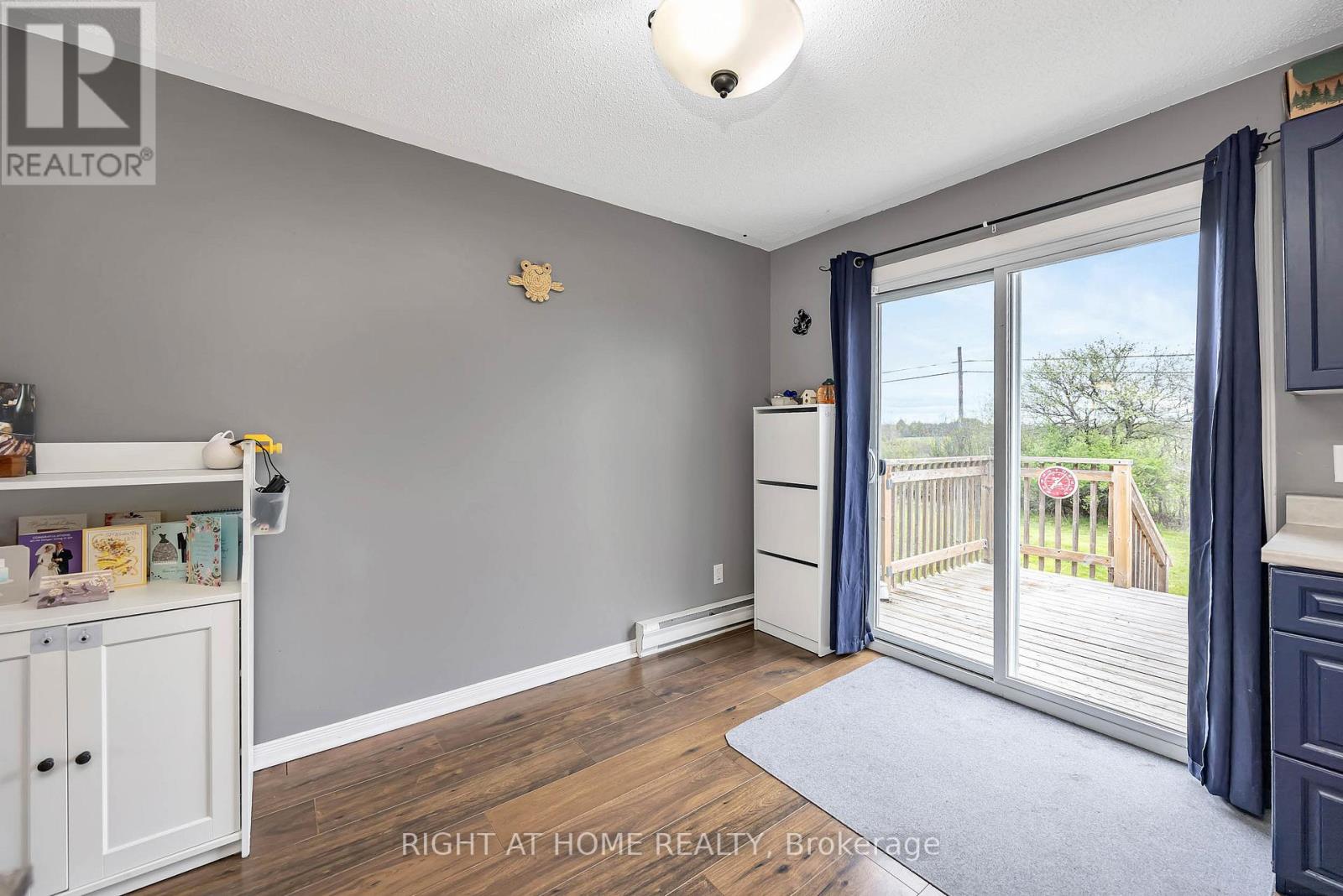 637 TOWNLINE ROAD - 15