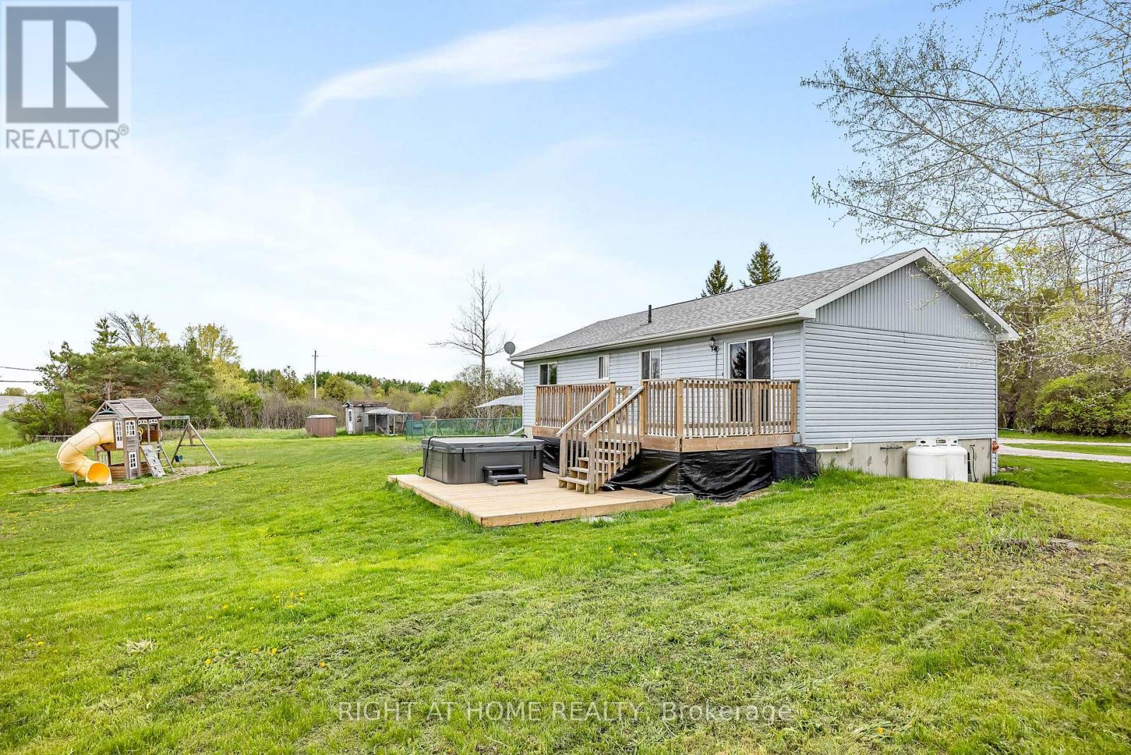 637 TOWNLINE ROAD - 33