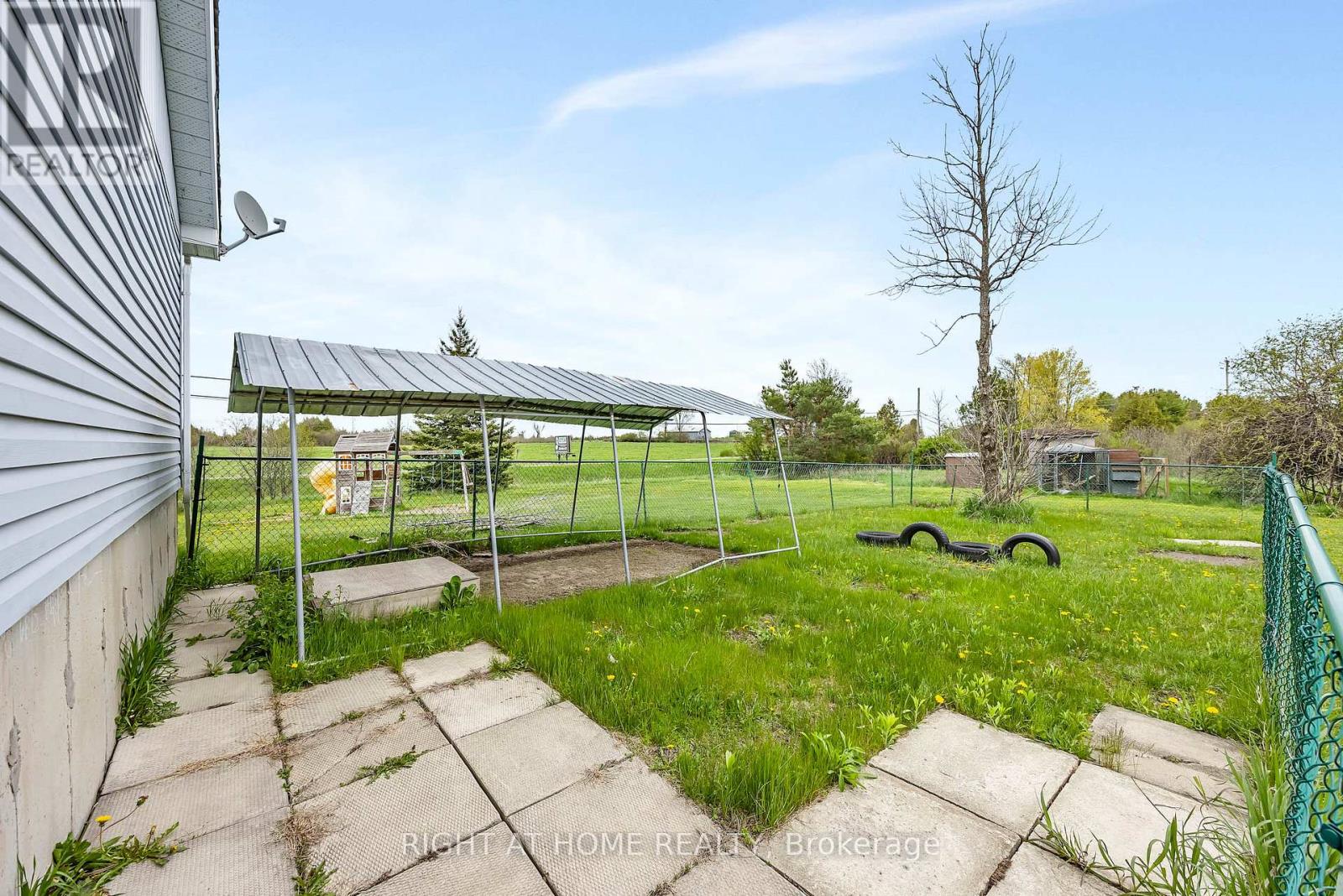 637 TOWNLINE ROAD - 39
