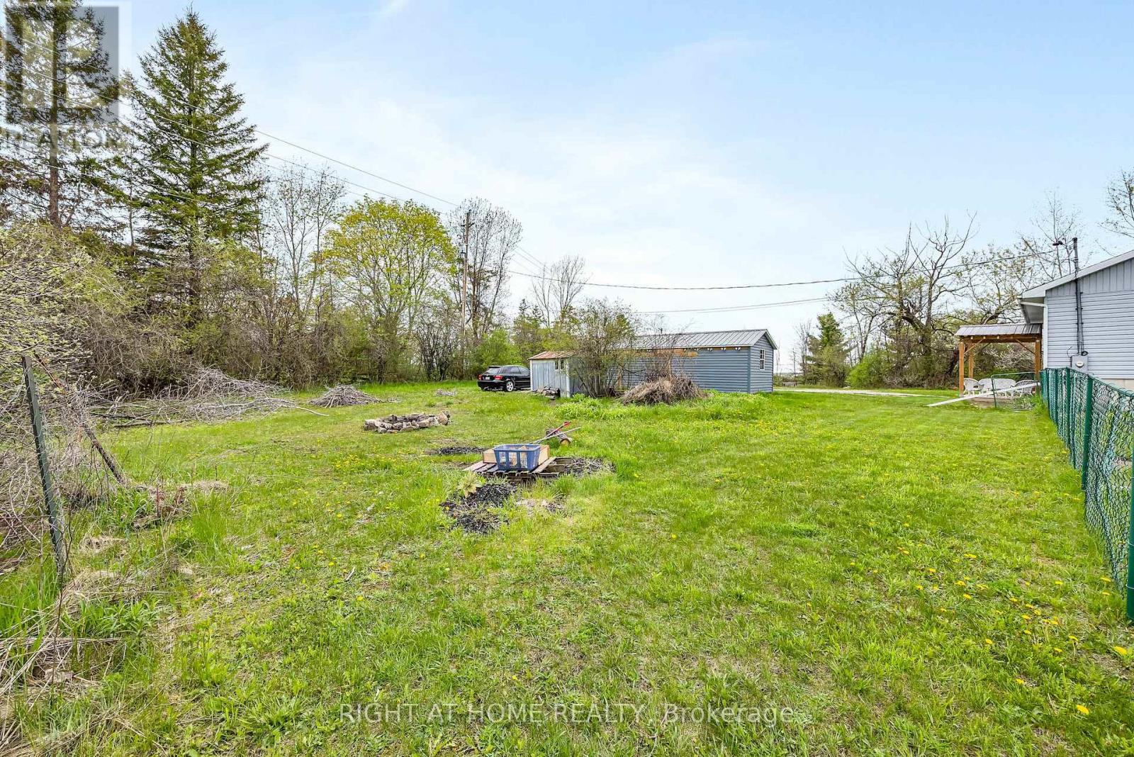 637 TOWNLINE ROAD - 40
