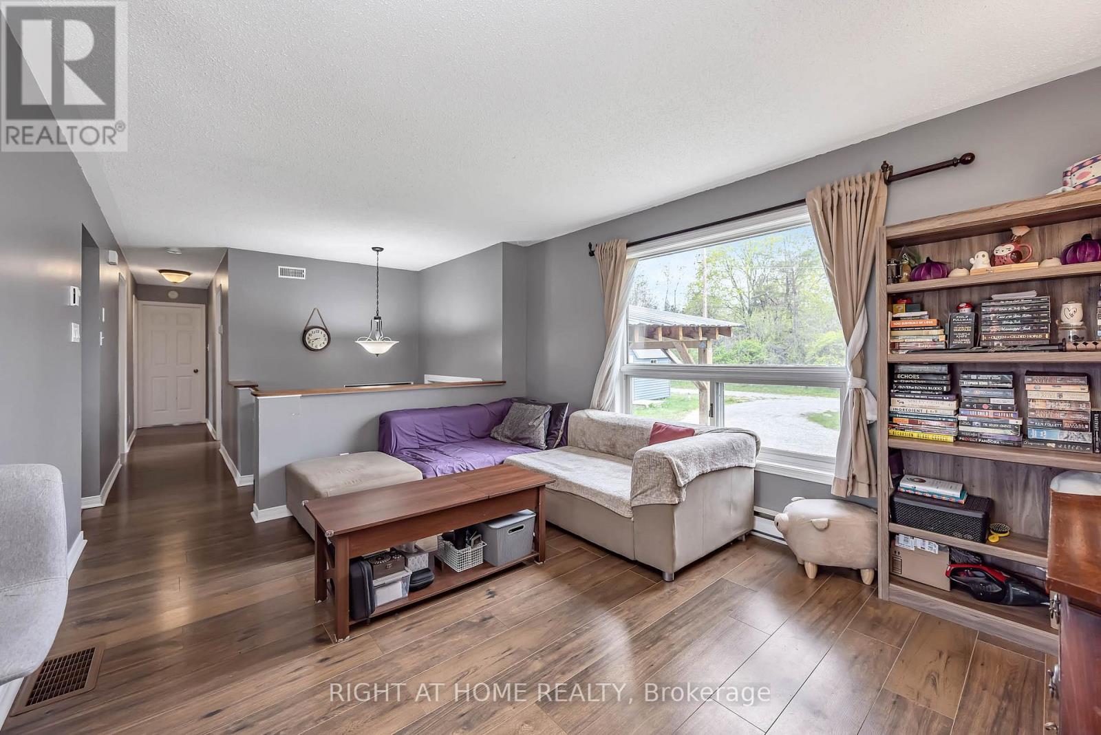 637 TOWNLINE ROAD - 8