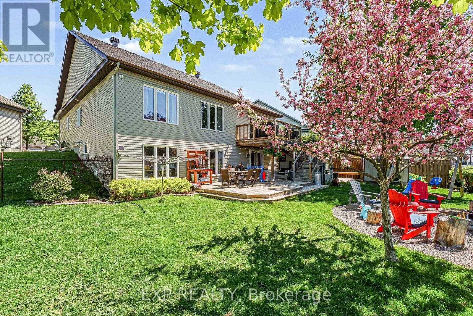 217 JASPER CRESCENT - 37
