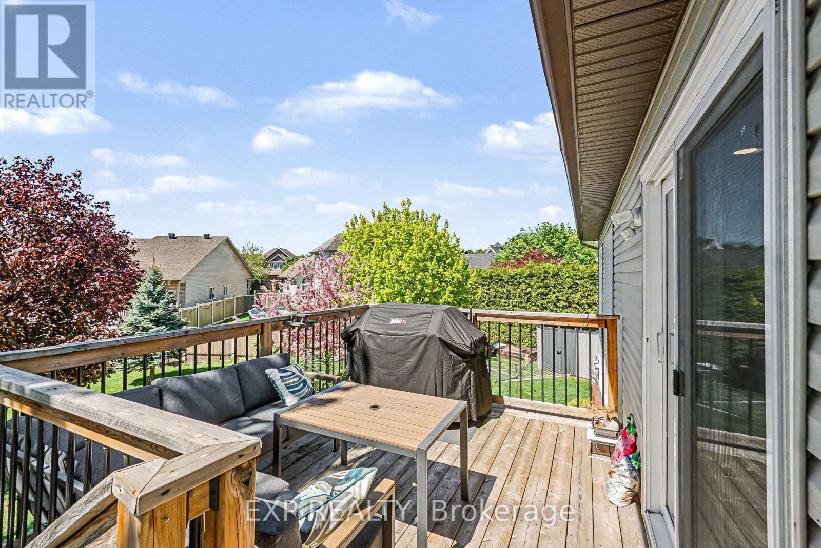 217 JASPER CRESCENT - 39