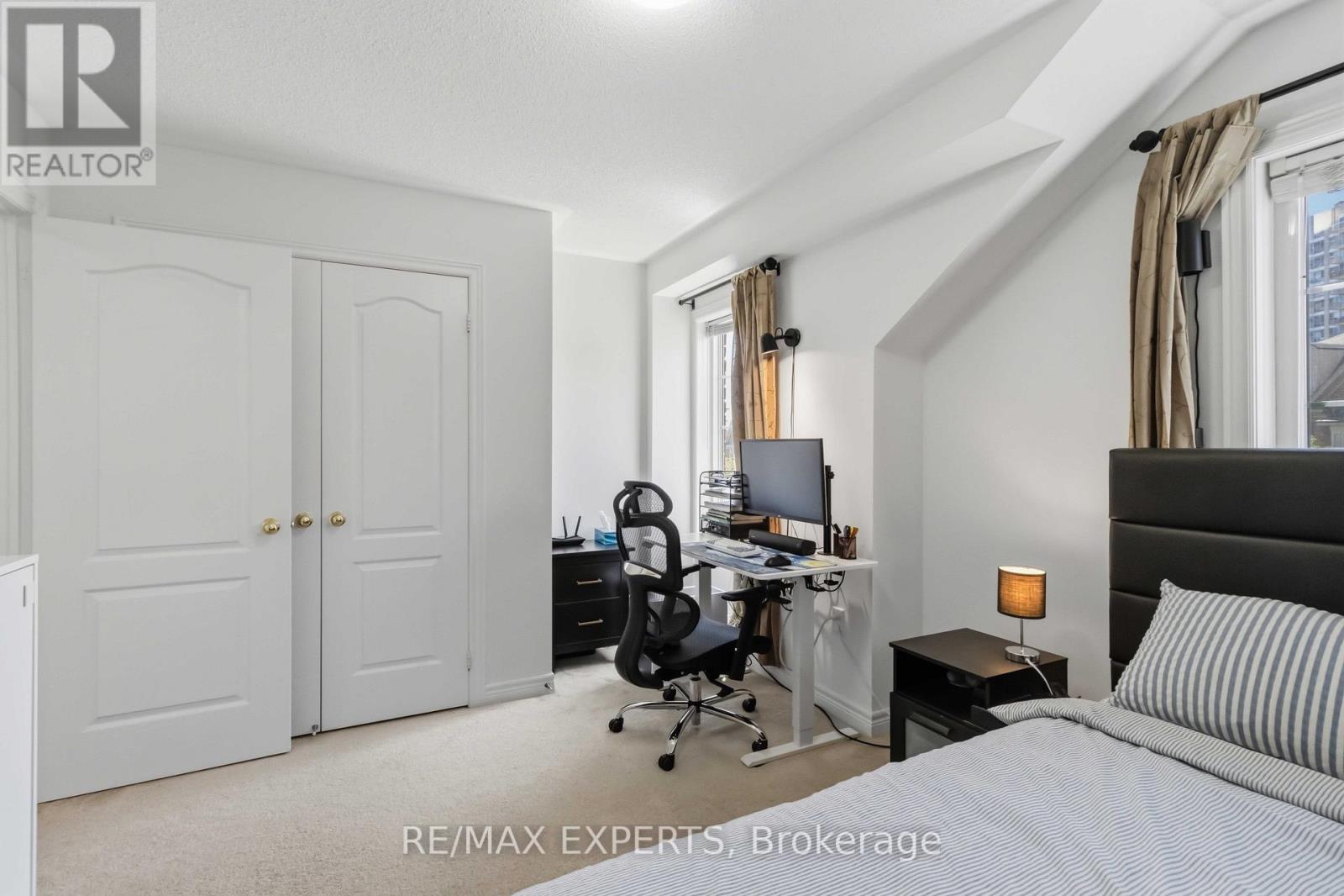 245 ISAAC DEVINS BOULEVARD - 21