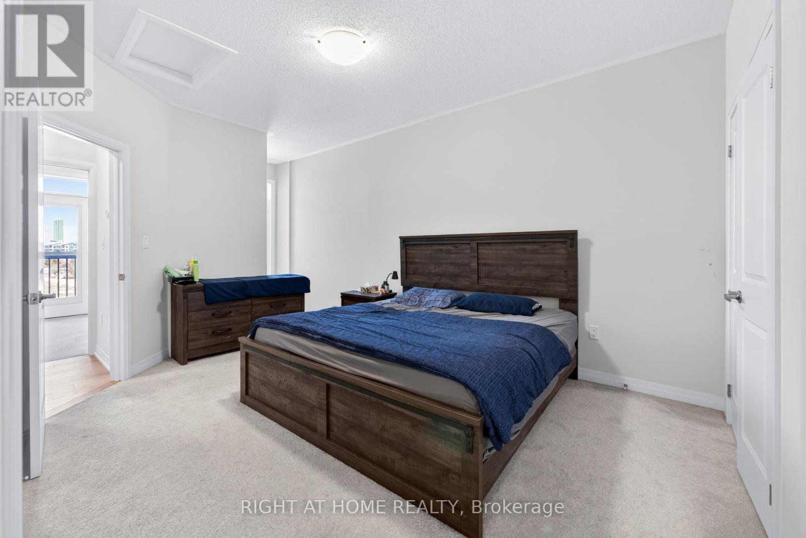 24 MONREAU DRIVE - 9