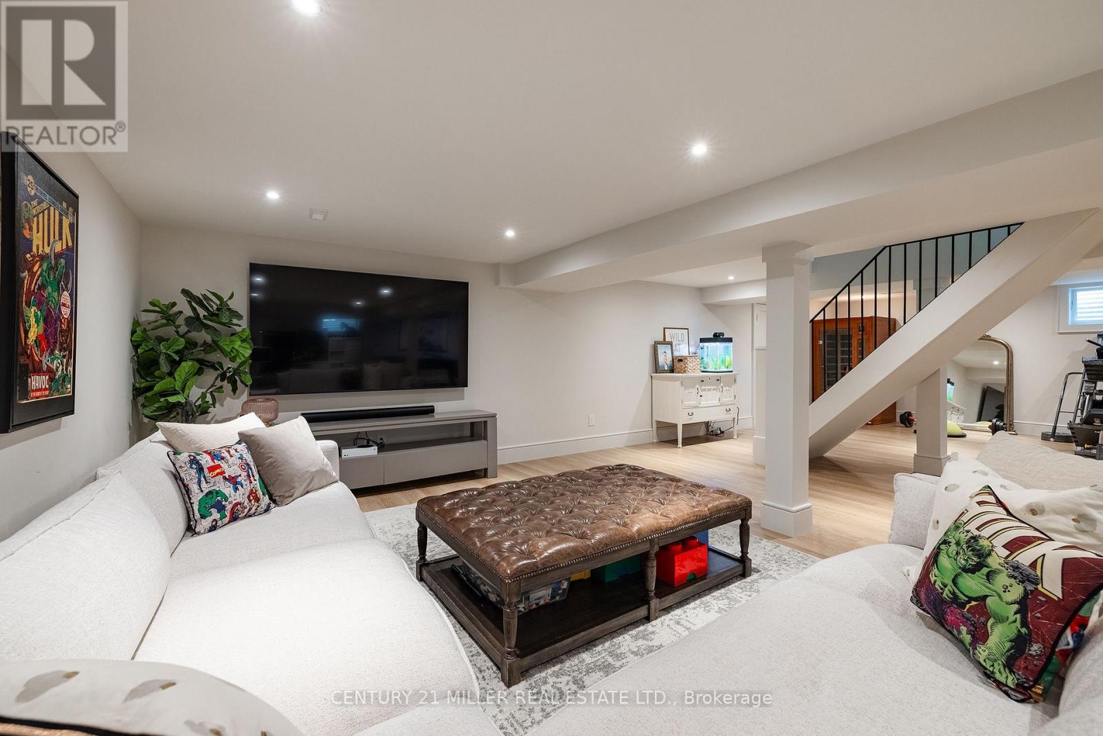 468 COPELAND COURT - 28