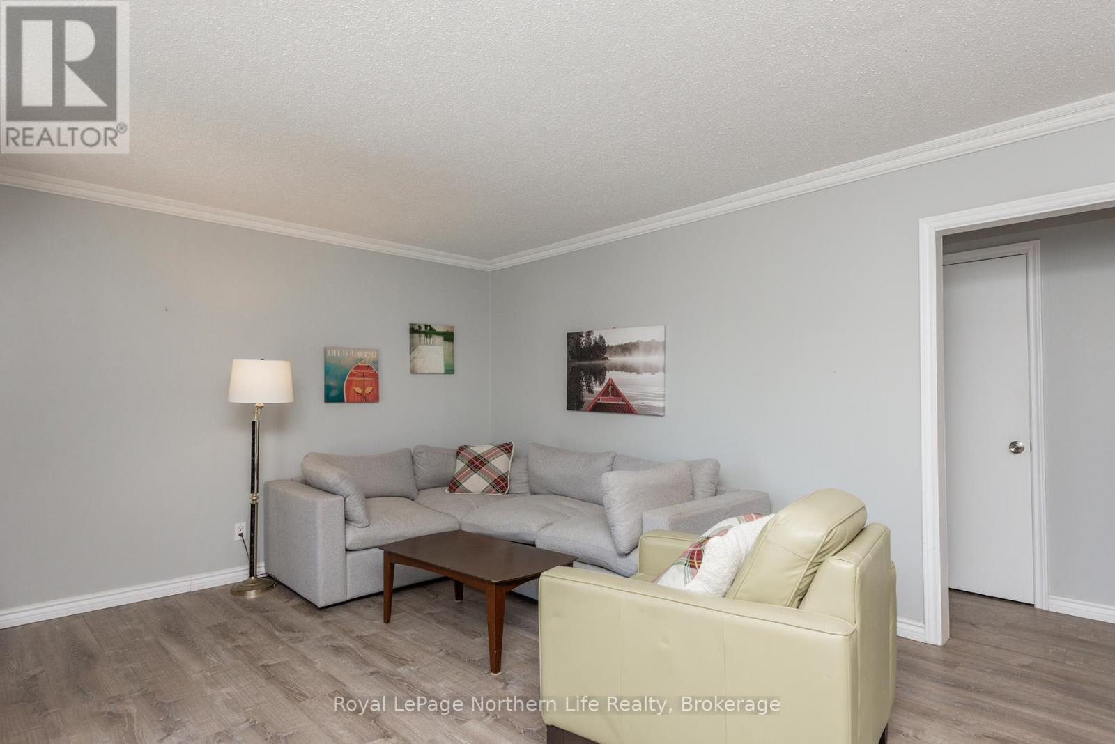 99 STRATHCONA DRIVE - 22