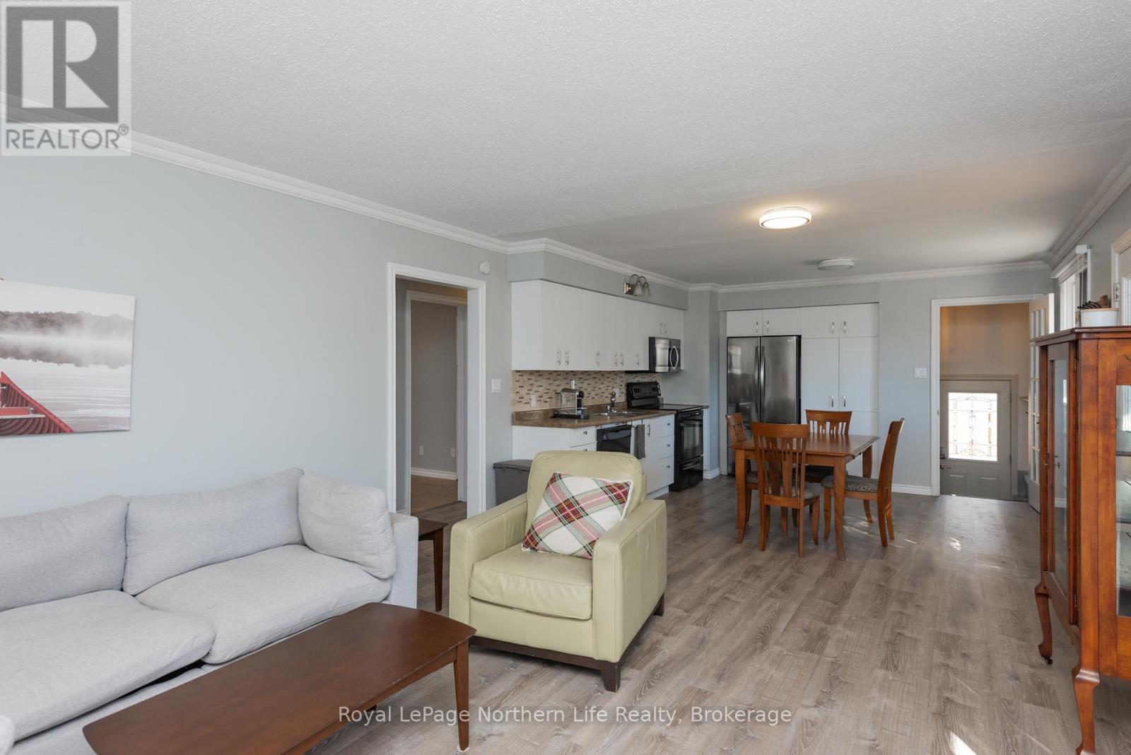 99 STRATHCONA DRIVE - 24