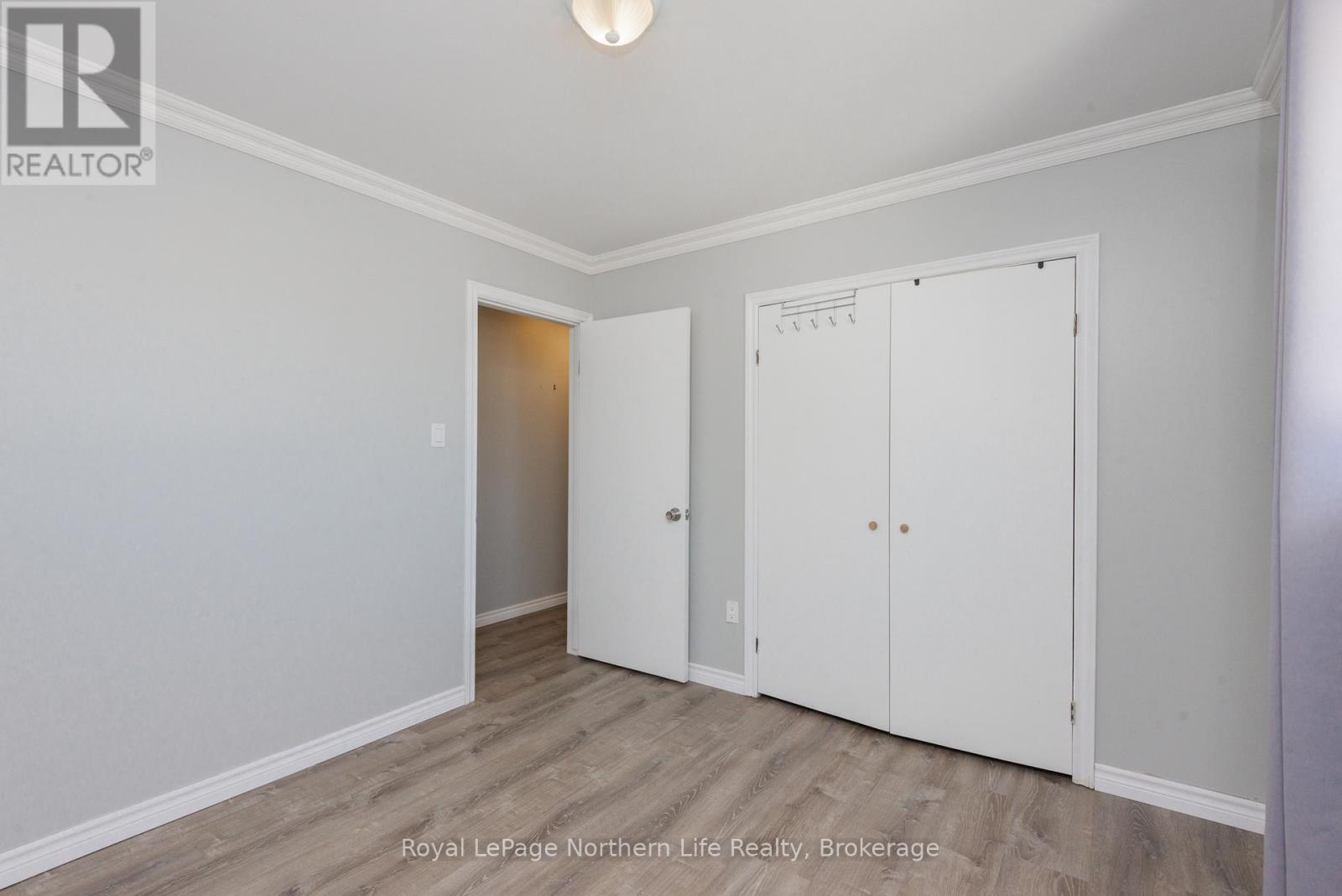 99 STRATHCONA DRIVE - 32