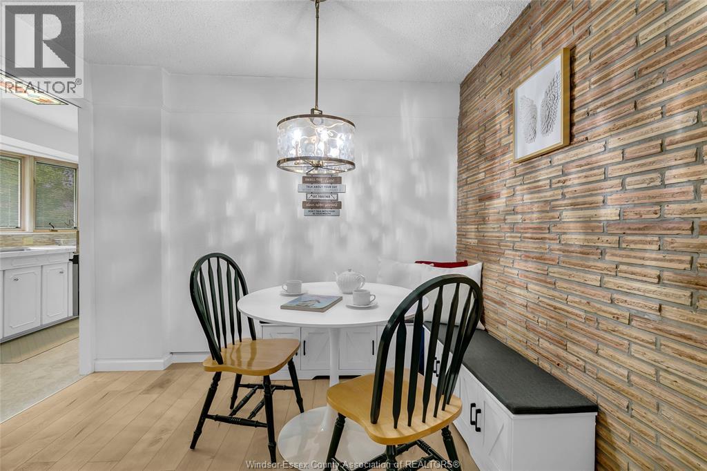 719 CHAMPLAIN DRIVE - 11