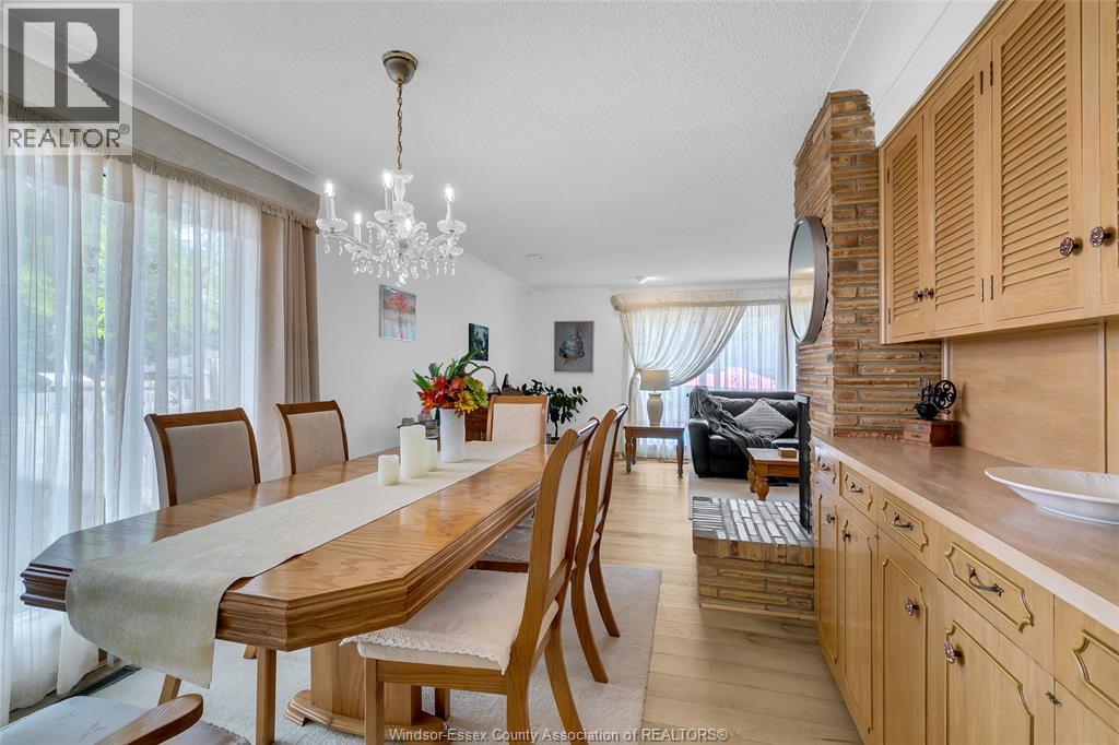 719 CHAMPLAIN DRIVE - 19