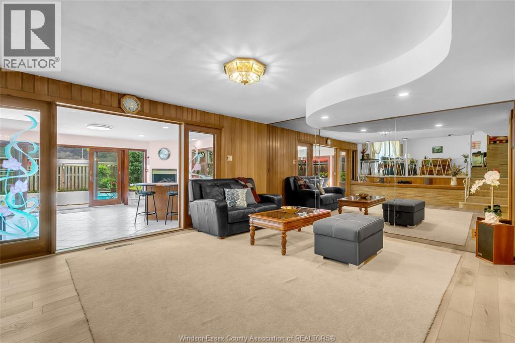 719 CHAMPLAIN DRIVE - 25