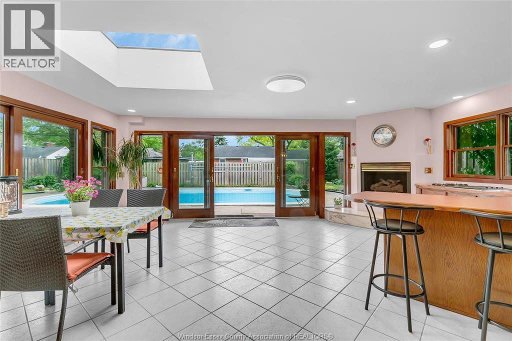 719 CHAMPLAIN DRIVE - 27