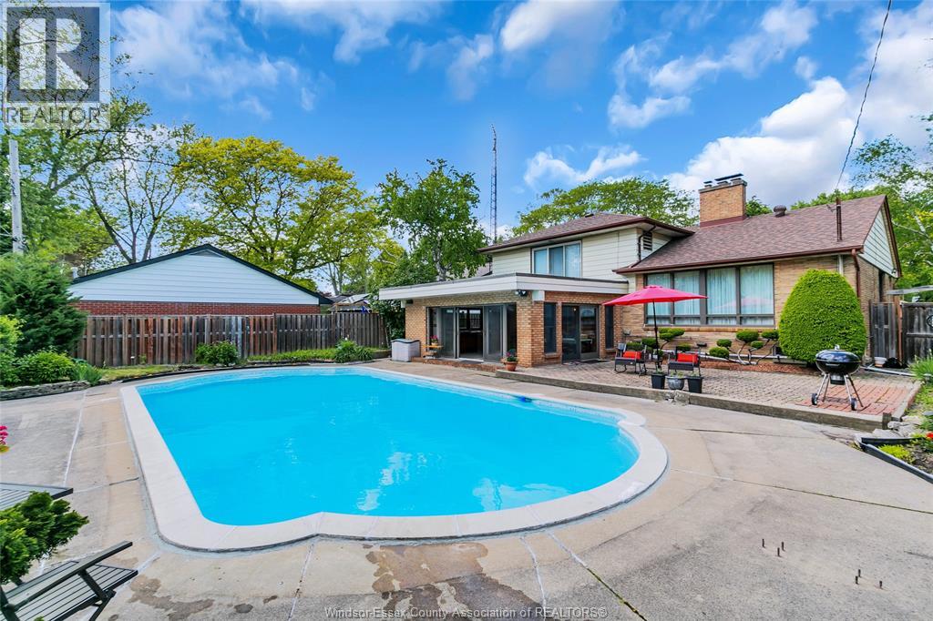 719 CHAMPLAIN DRIVE - Image 3