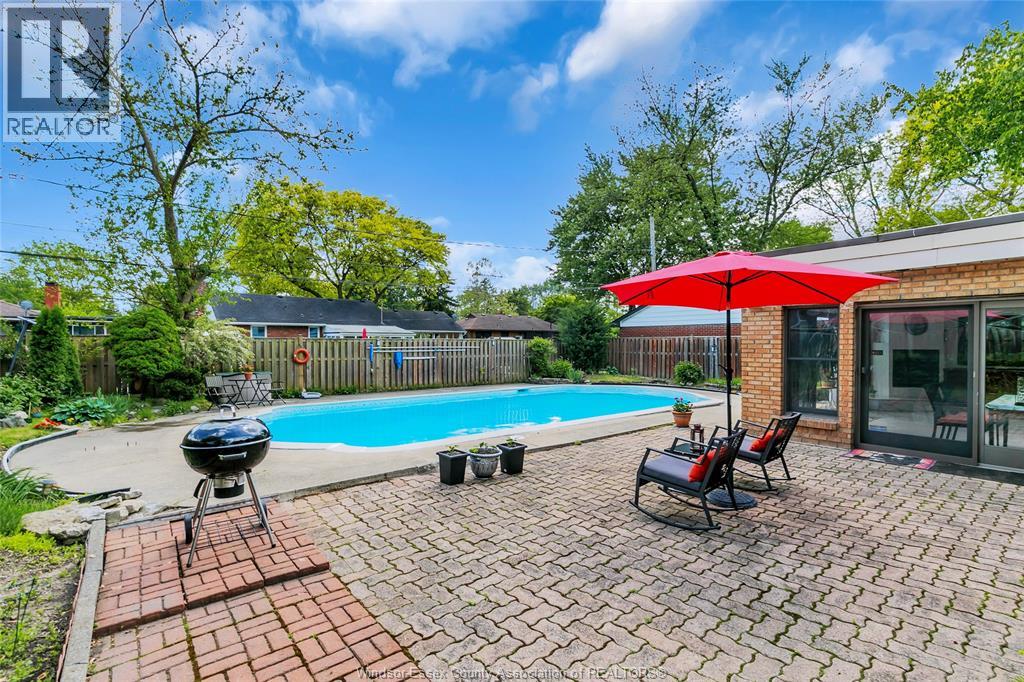 719 CHAMPLAIN DRIVE - 4