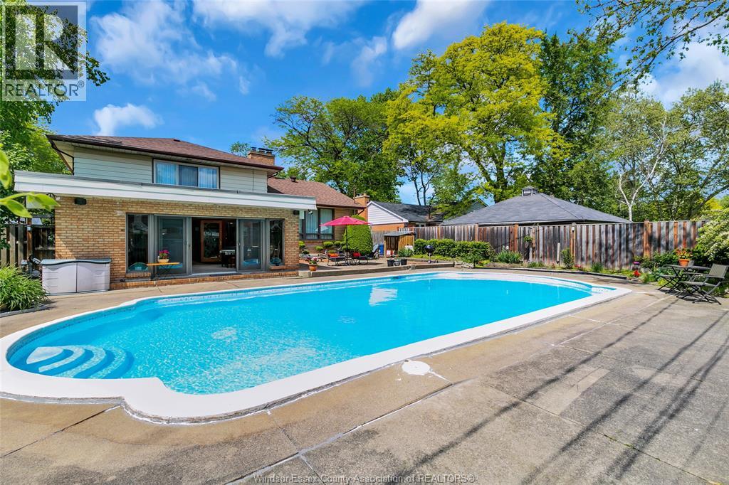 719 CHAMPLAIN DRIVE - 46