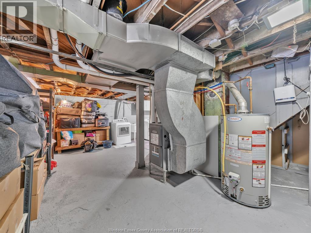 1418 PILLETTE ROAD, Windsor, Ontario, N8Y3B9 — Photo 3