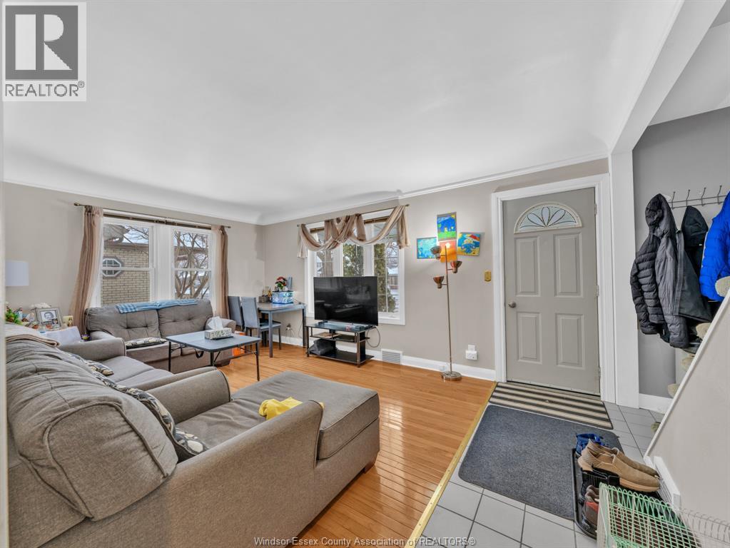 1418 PILLETTE ROAD, Windsor, Ontario, N8Y3B9 — Photo 5
