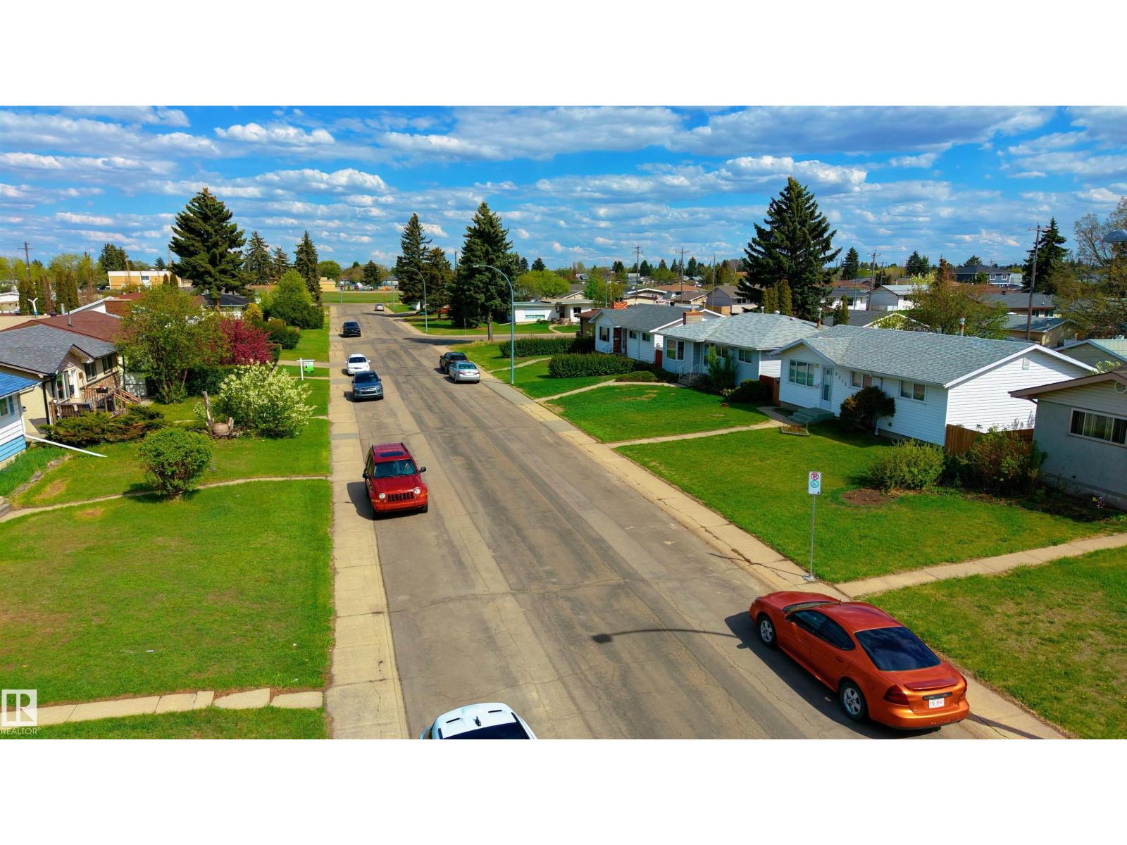 9523 134 AV NW - 52