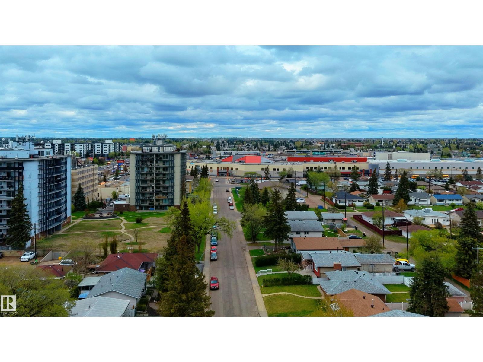 9523 134 AV NW - 49