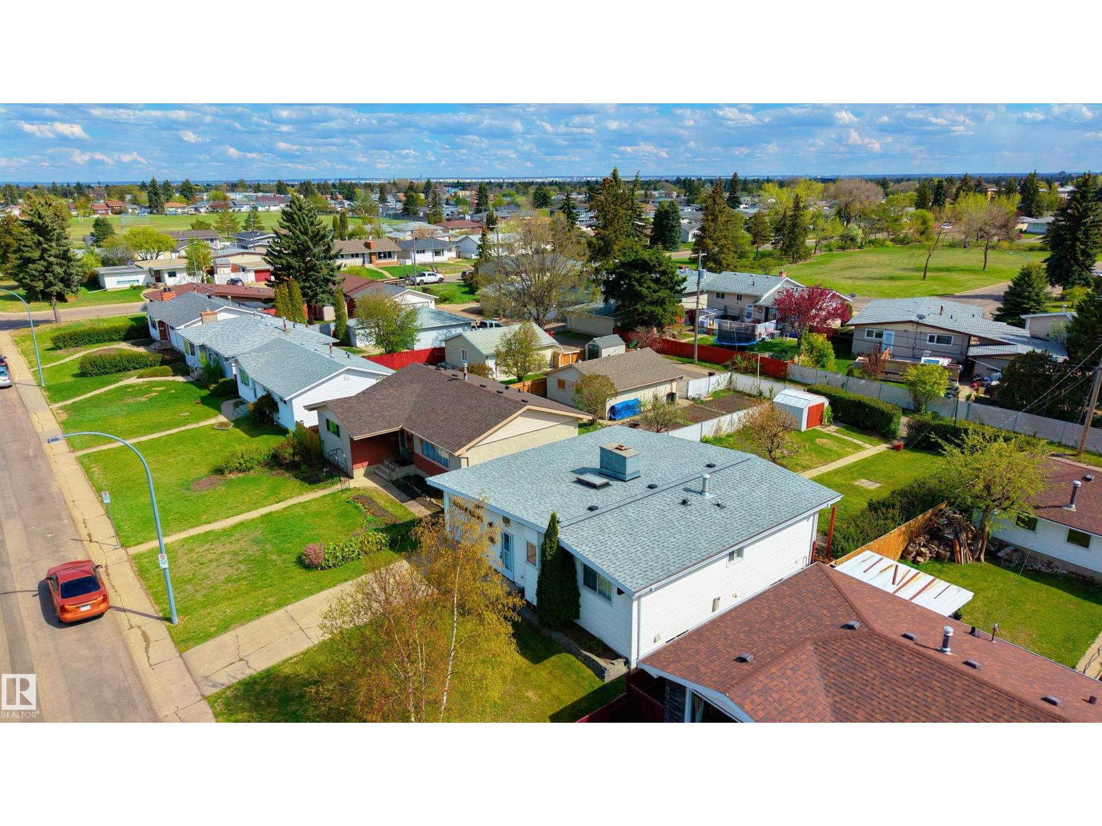 9523 134 AV NW - 58