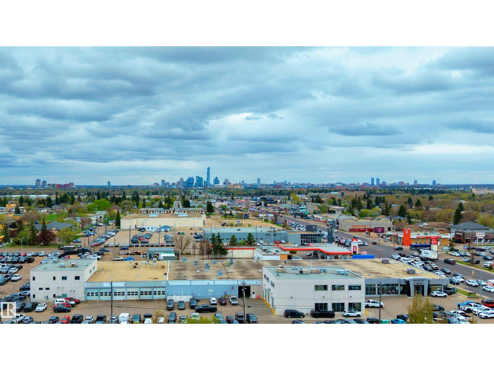 9523 134 AV NW - 50