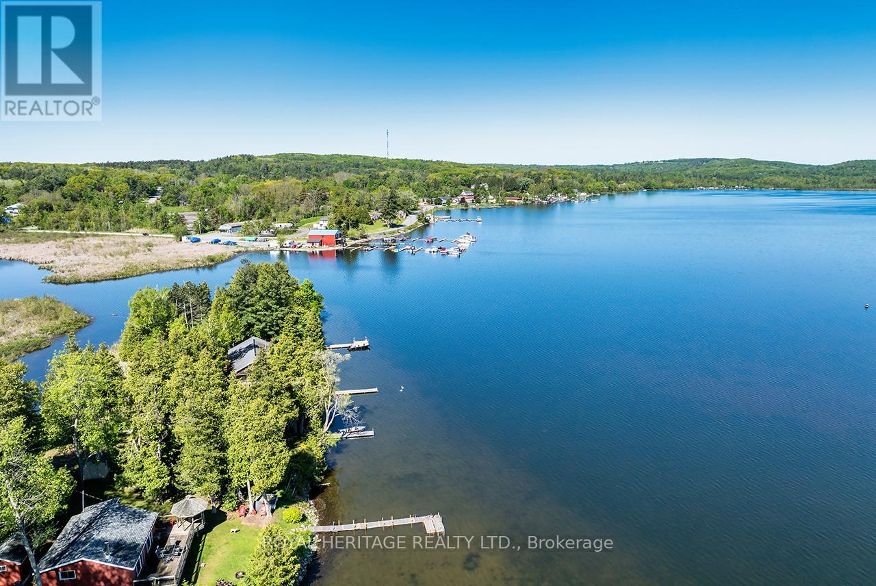 170 CHARLIE'S ISLAND - 35