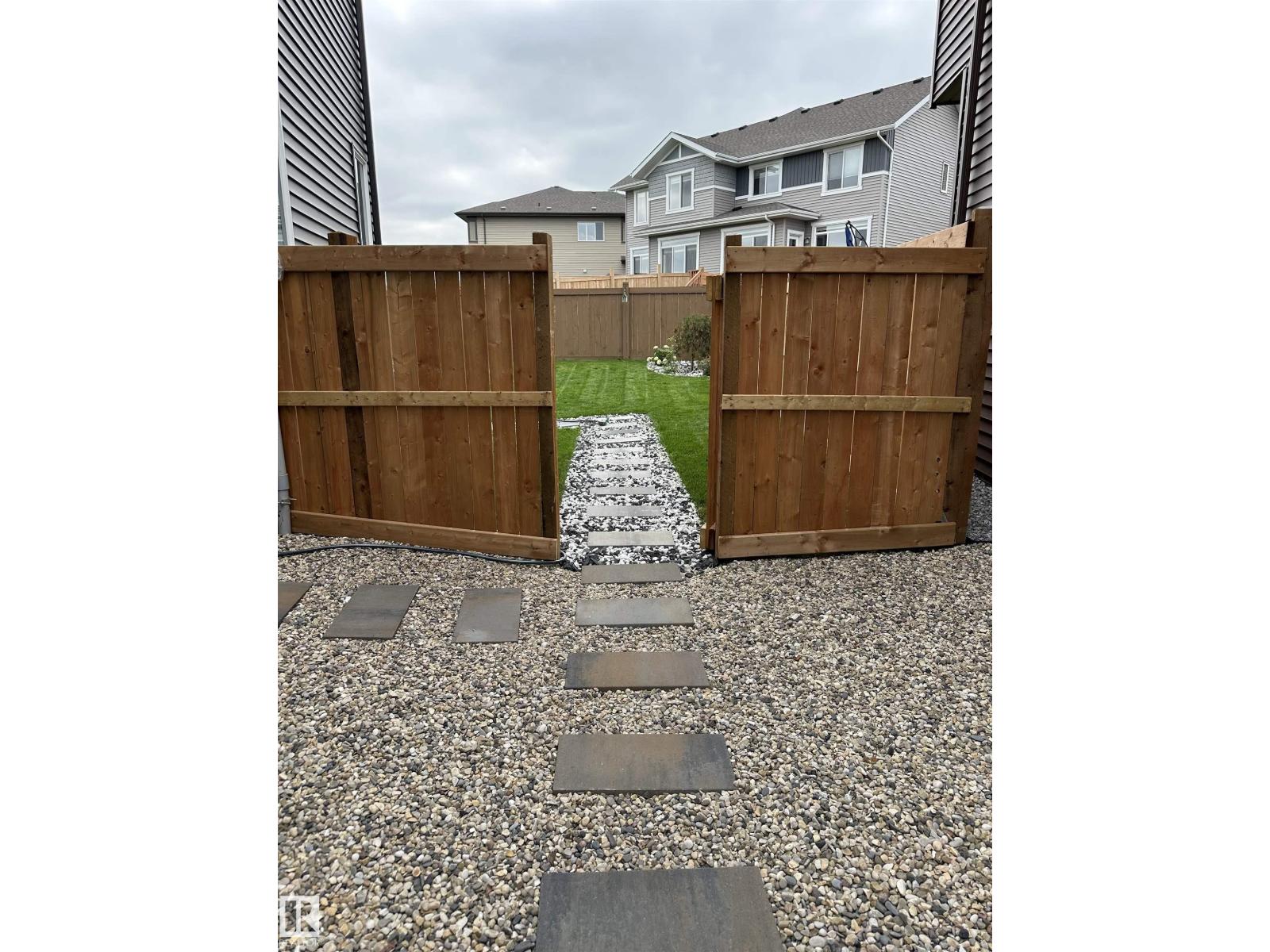 2126 GRAYDON HILL CR SW - 43