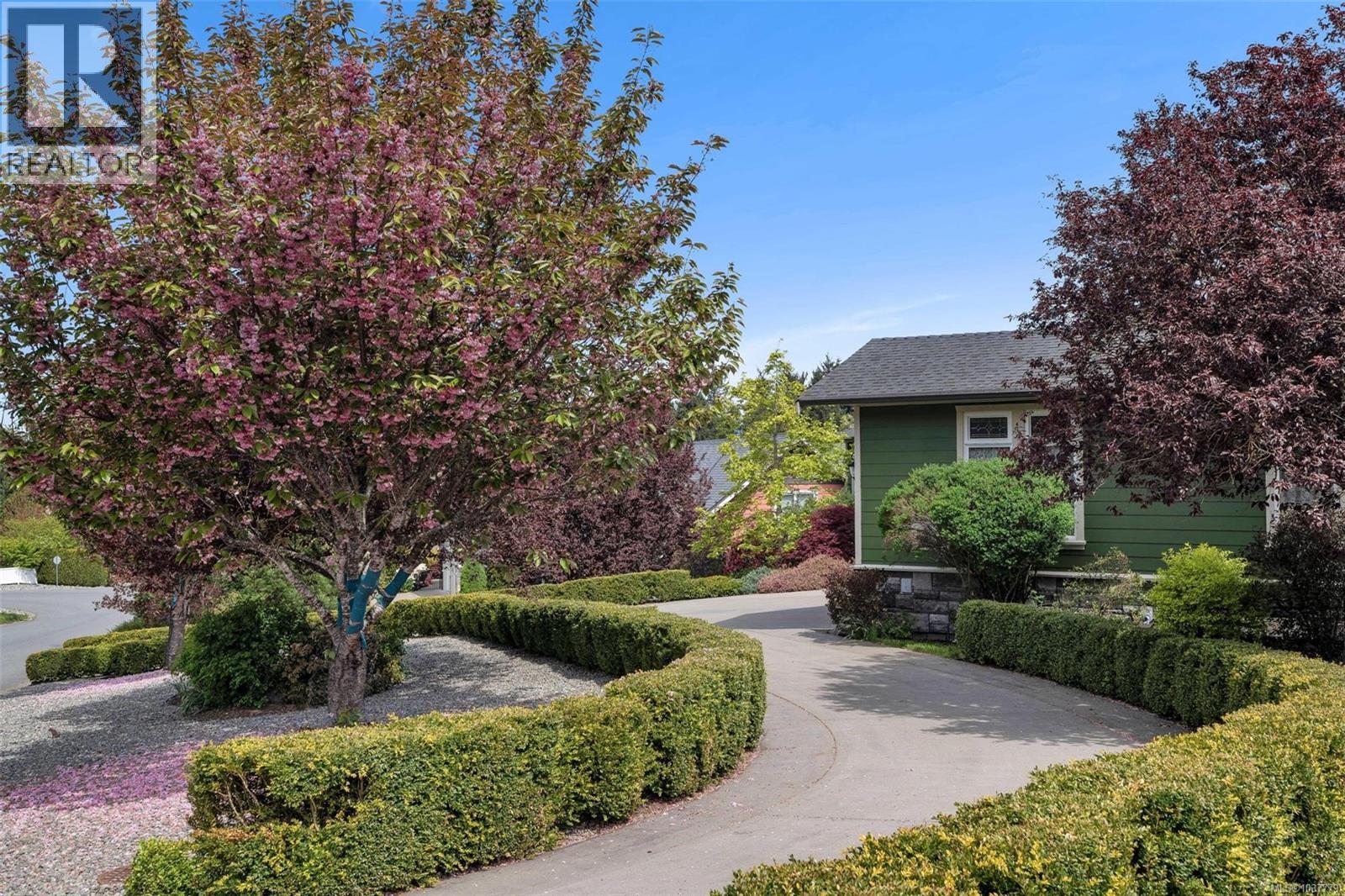 2348 Coopers Hawk Rise - 9