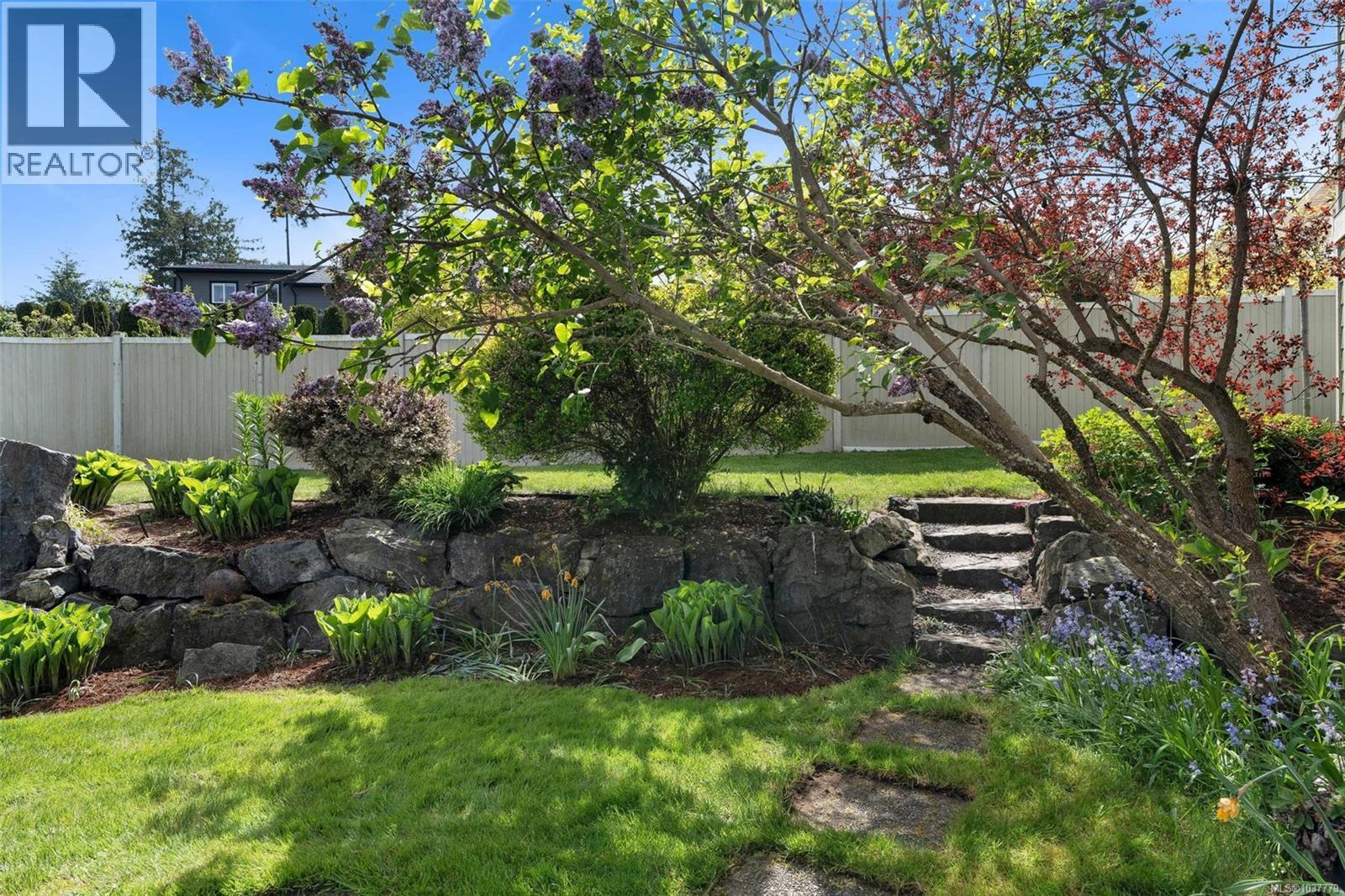 2348 Coopers Hawk Rise, Mill Bay