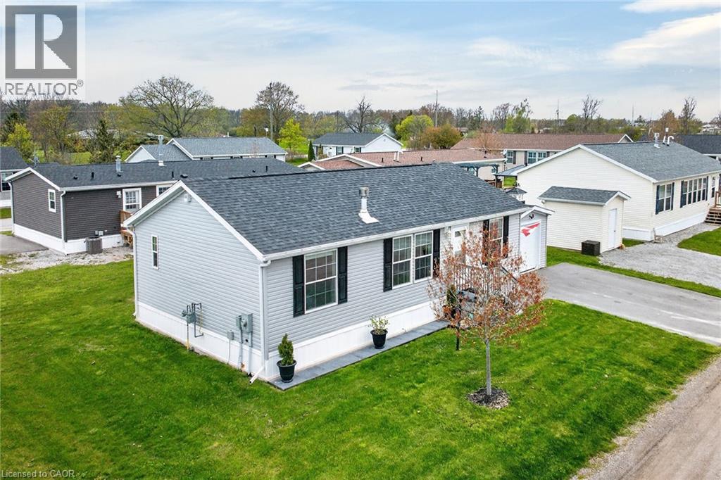 19 SILVER ASPEN Drive - 36