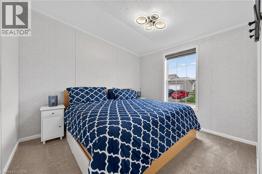19 SILVER ASPEN Drive - 19