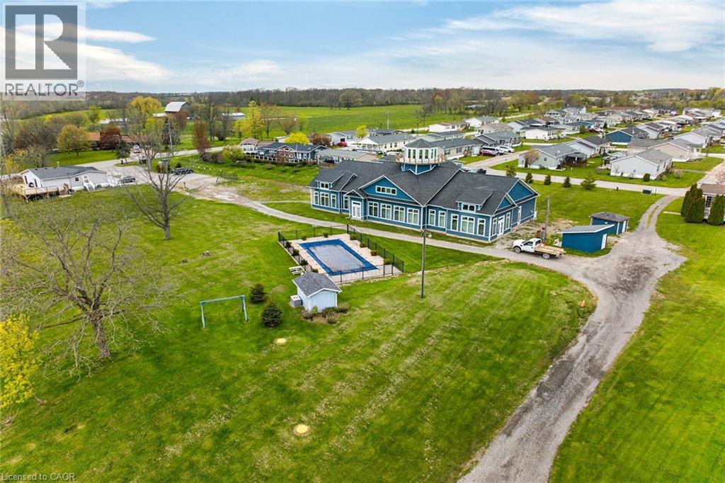 19 SILVER ASPEN Drive - 47