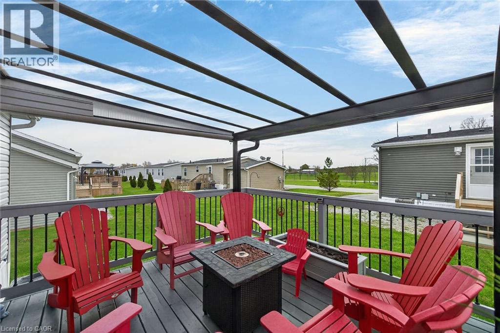 19 SILVER ASPEN Drive - 28