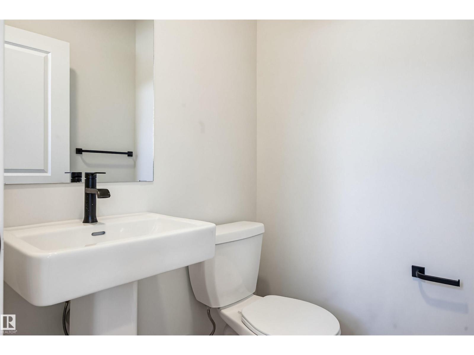 22429 83A Avenue NW - 15