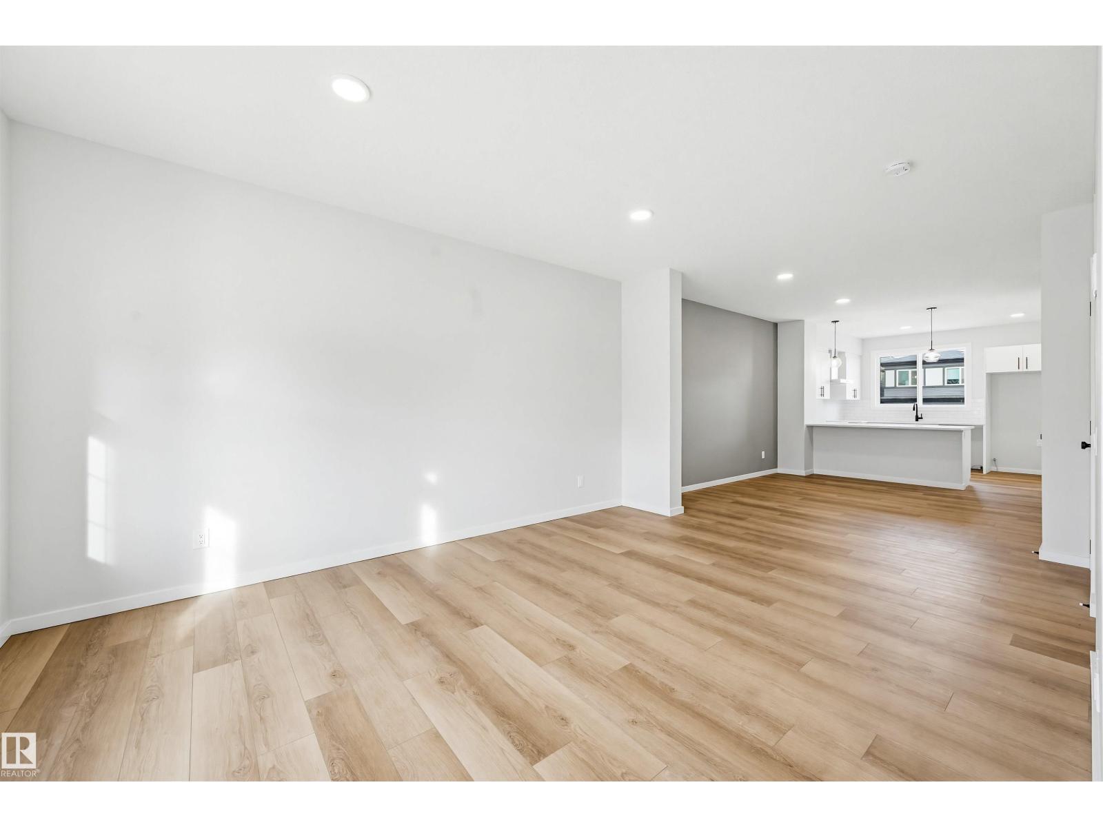22429 83A Avenue NW - 4