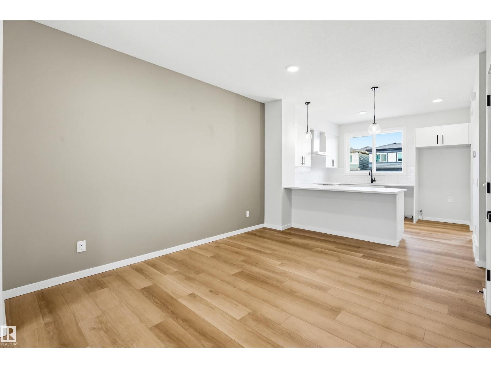 22429 83A Avenue NW - 8